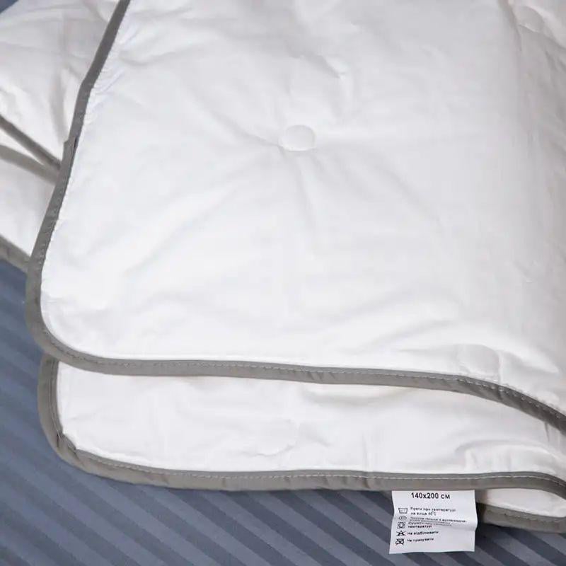 Ковдра літня гіпоалергенна ТЕП Prestige light 200 г/кв. м полуторна 140x200 см Білий (11740140200)
