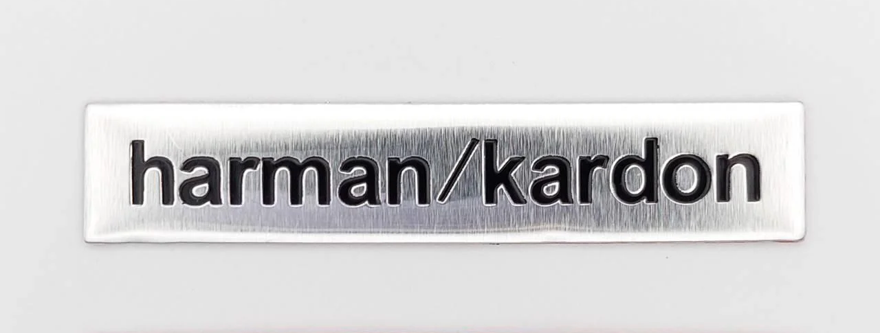 Эмблема Harman/kardon на сетку динамика 6,1х1,2 см (1087428604)