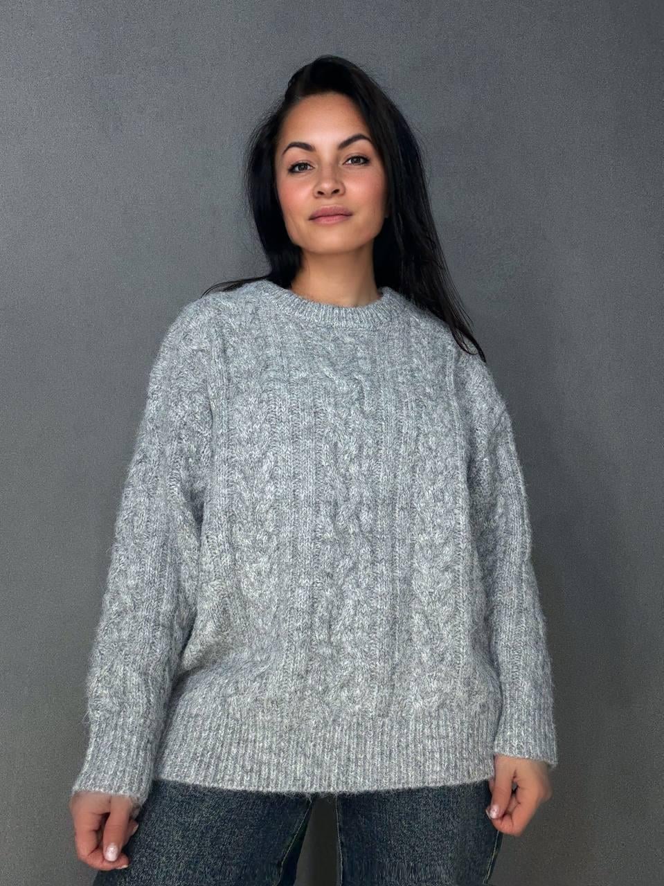 Светр жіночий A-N 3324 крупна в’язка букле коси довгий OS Світло-сірий (5973) Светр жіночий A-N 3324 крупна в’язка букле коси довгий OS Світло-сірий (5973)