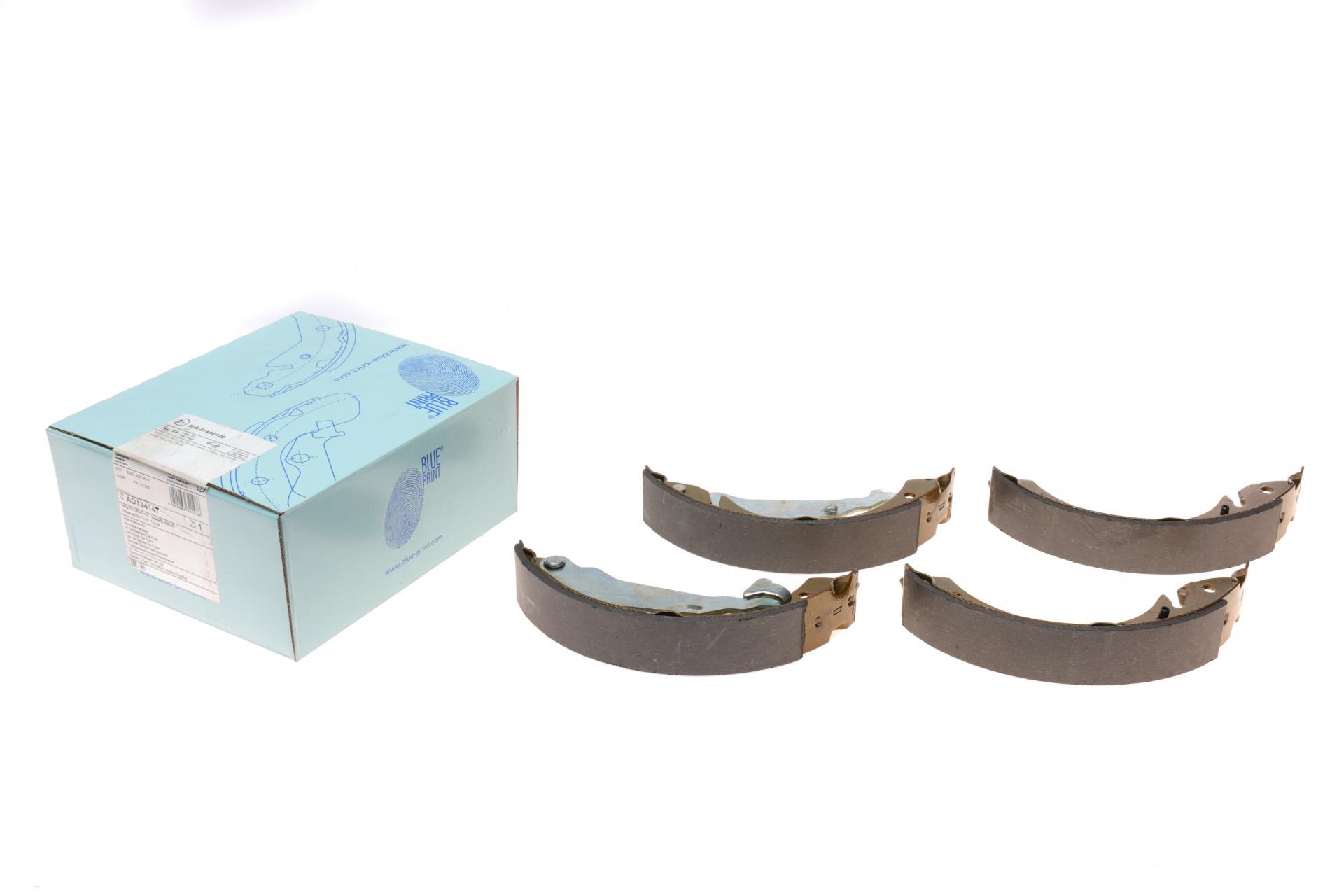 Колодки тормозные задние BLUE PRINT для Toyota Avensis 97-03 228,6x35 барабанные (ADT34147)