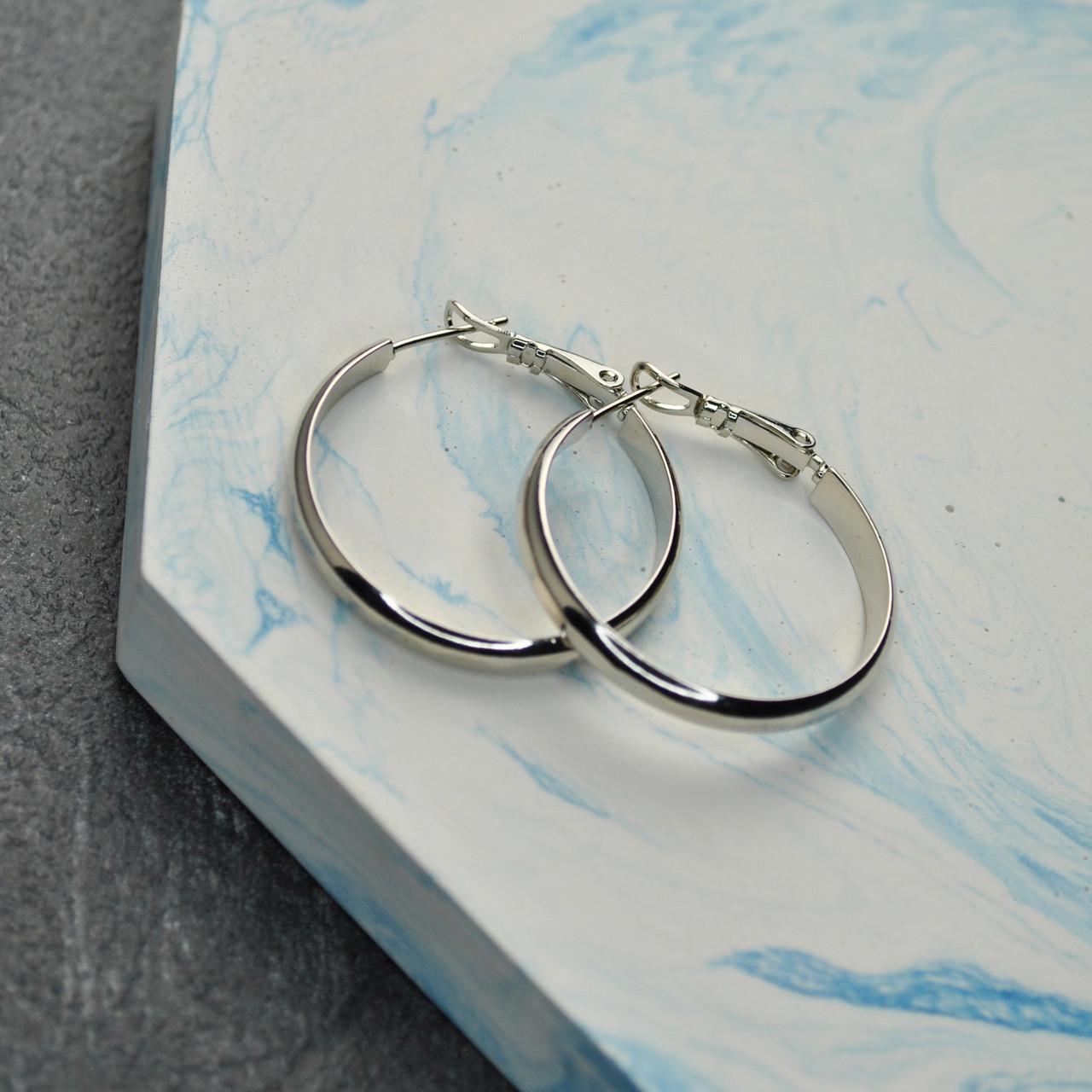 Сережки конго с гранями медицинская сталь родий 3 см (x039)