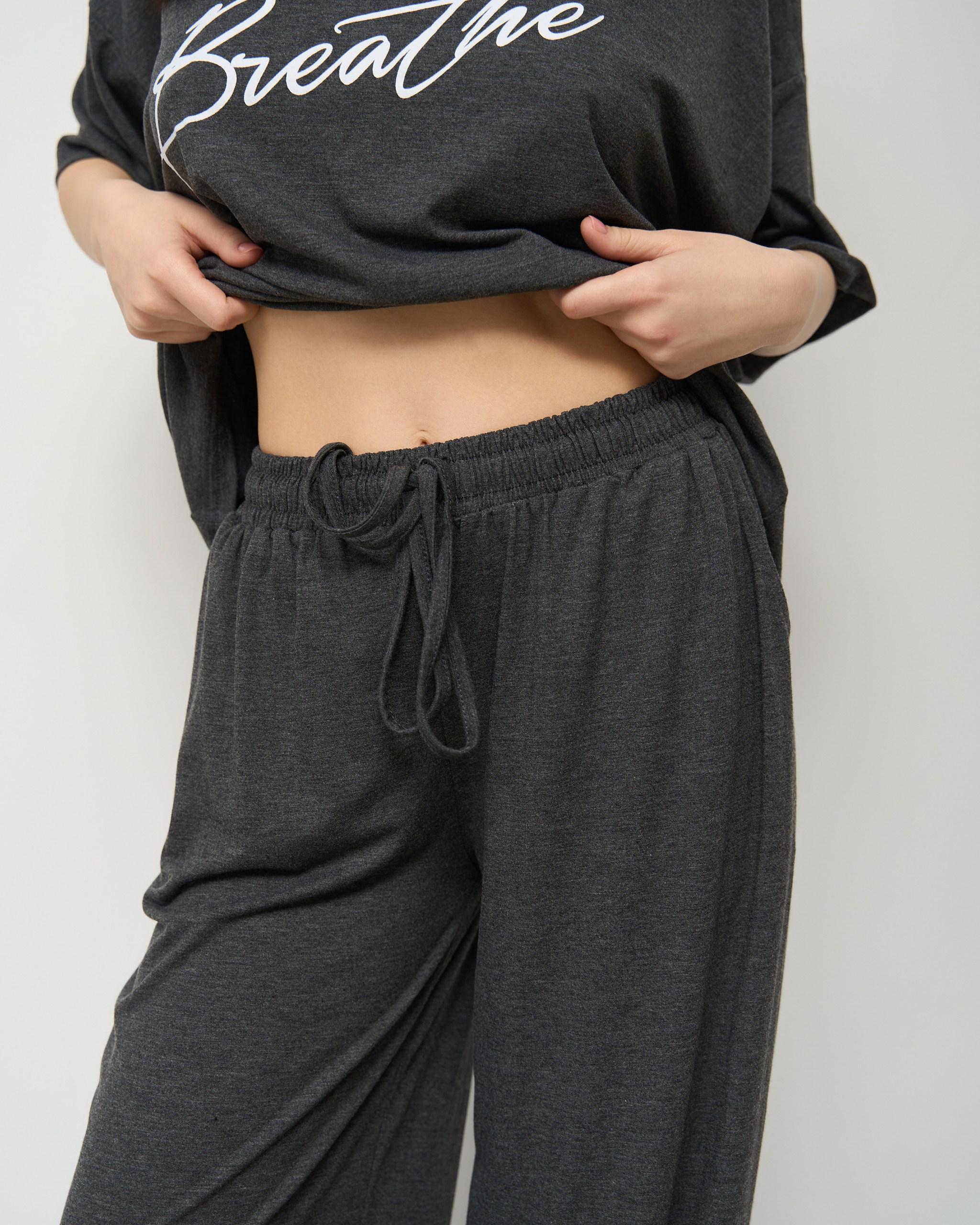 Пижама брюки широкие и футболка Breathe S Темно-серый (99073) - фото 4 Пижама брюки широкие и футболка Breathe S Темно-серый (99073) - фото 4