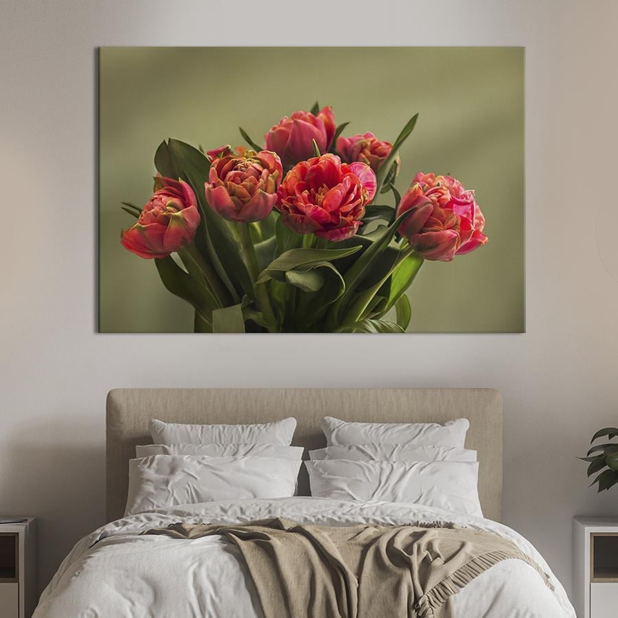 Картина на холсте Необычные красные тюльпаны 51x34 см (1007-1)