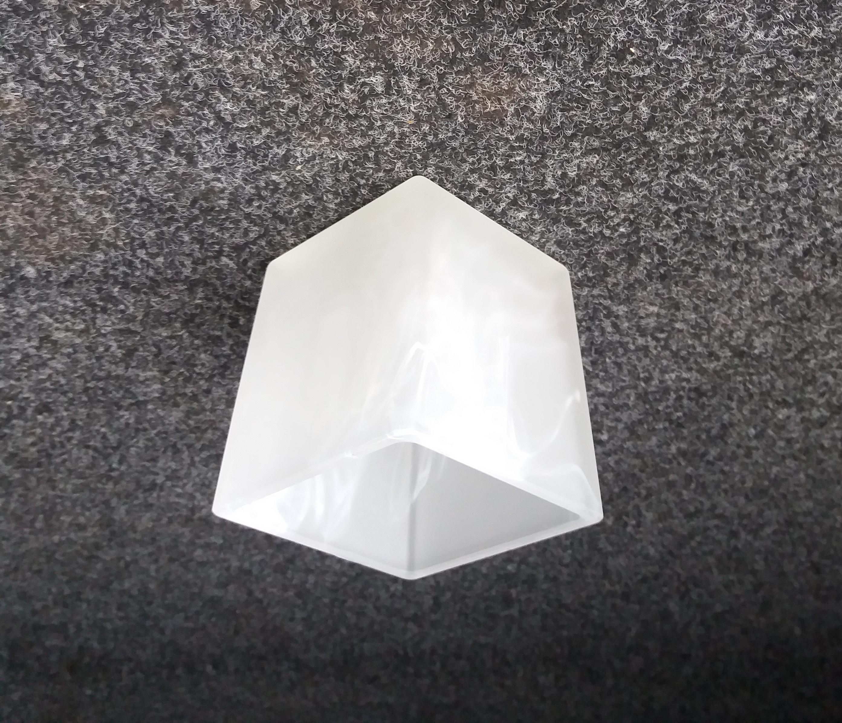 Плафон стеклянный Куб Е14 матовый Белый - фото 4 Плафон стеклянный Куб Е14 матовый Белый - фото 4