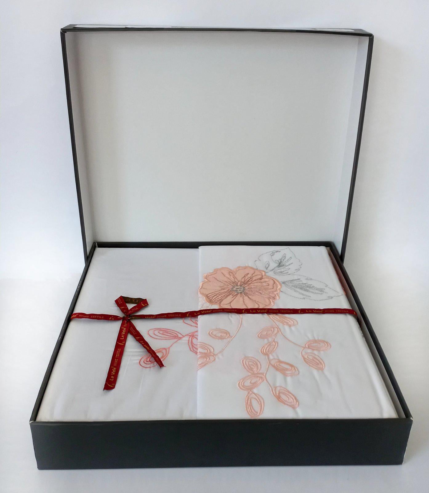 Комплект постельного белья Le Vele Cатин c вышивкой 200x220 Luzan/Pink (CN9880)