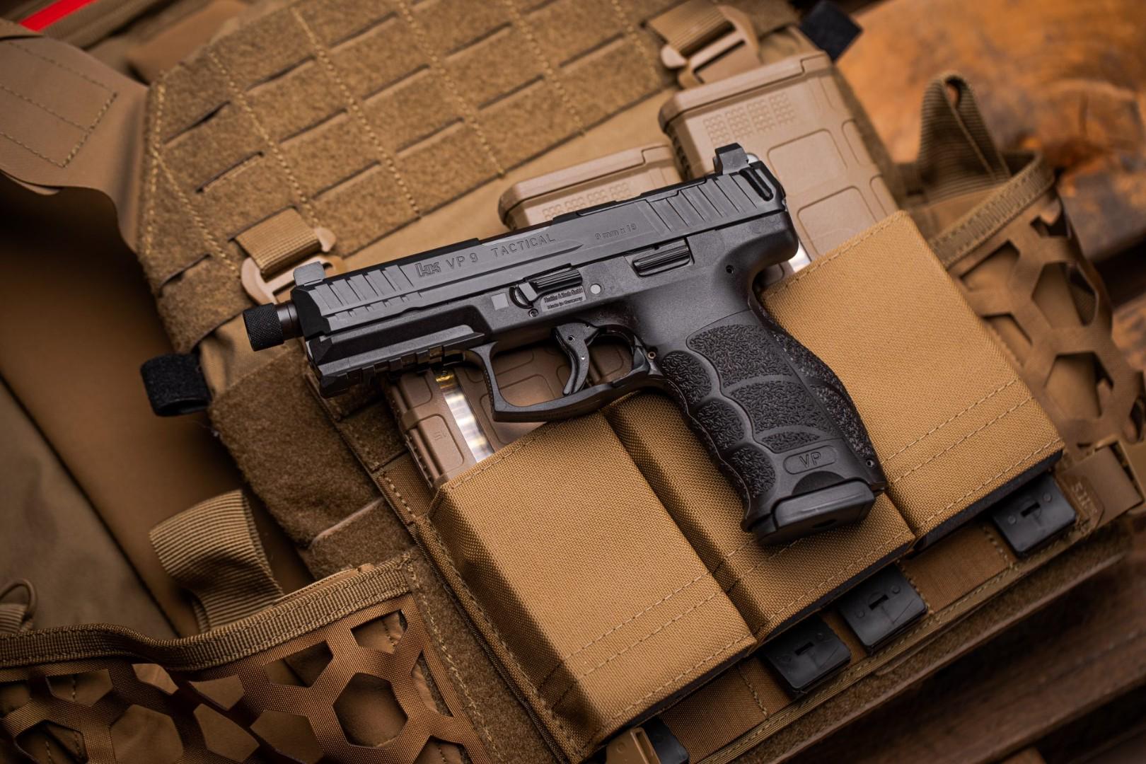 Пістолет страйкбольний Umarex Heckler & Koch VP9 (1004107) - фото 7