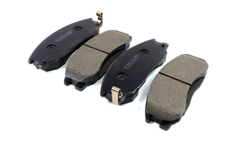 Тормозные колодки дисковые PMC Hyundai santafe 00my (PKA-016)
