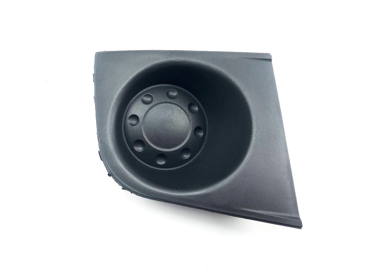 Решетка бампера AVTM Nissan Tiida 05-12 правая заглушка противотуманок (5014 914)