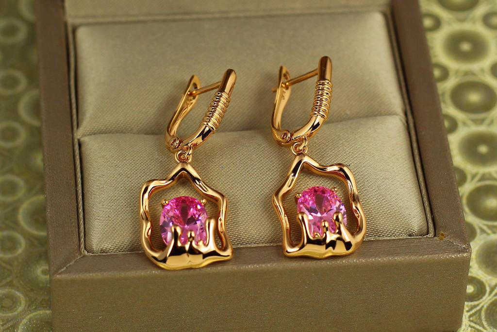 Серьги Xuping Jewelry подвески Морфо 3,5 см Розовый камень/Золотистый (38021099)
