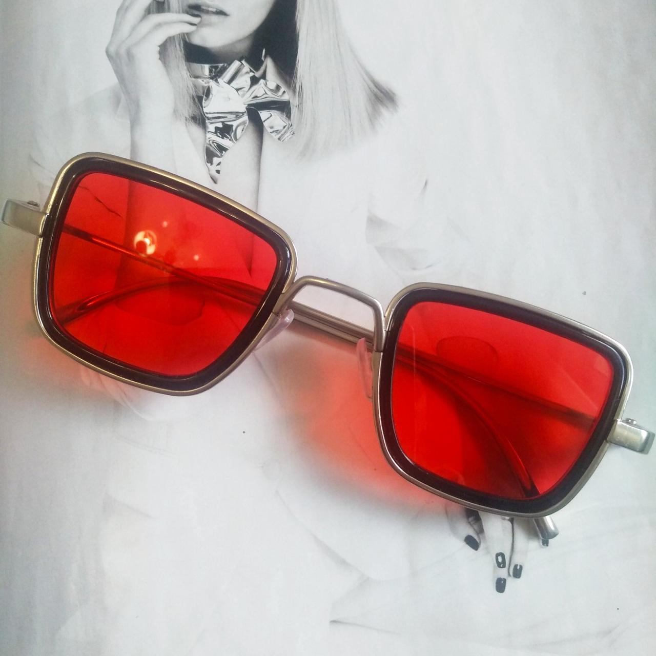 Солнцезащитные очки в металлической оправе Черный в золоте - фото 3