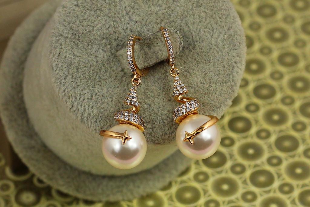 Серьги подвески Xuping Jewelry Звездочет с жемчугом 3,7 см Золотистый (2449464940)