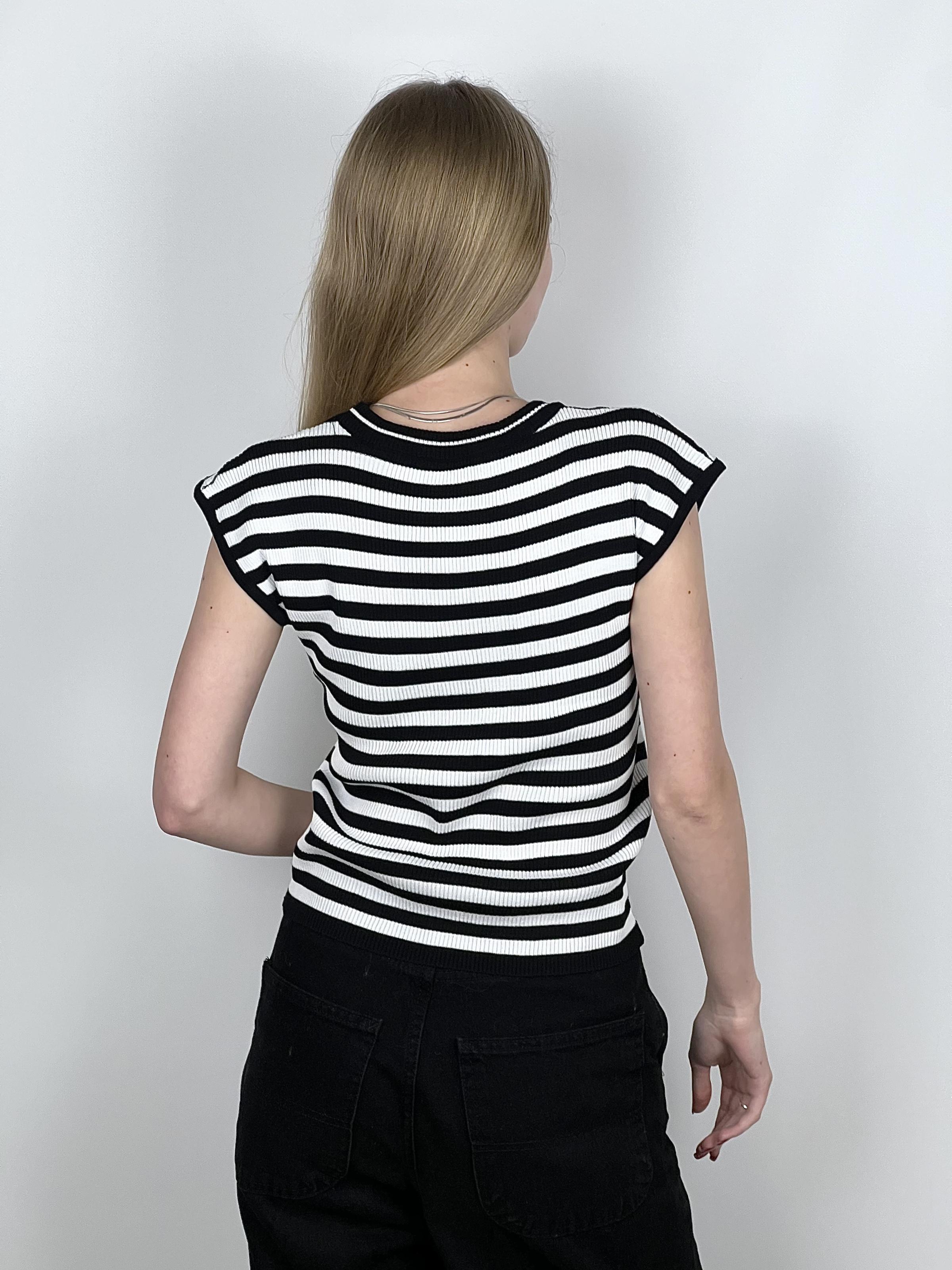 Футболка женская с рукавами Летучая мышь OS Черный (#9089) - фото 10 Футболка женская с рукавами Летучая мышь OS Черный (#9089) - фото 10