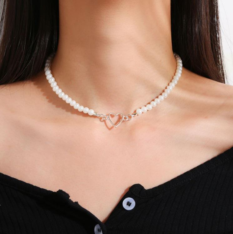 Кольє жіноче з кулоном Серце 14902 р. 42 Сріблястий із білим (4997058) - фото 4 Кольє жіноче з кулоном Серце 14902 р. 42 Сріблястий із білим (4997058) - фото 4