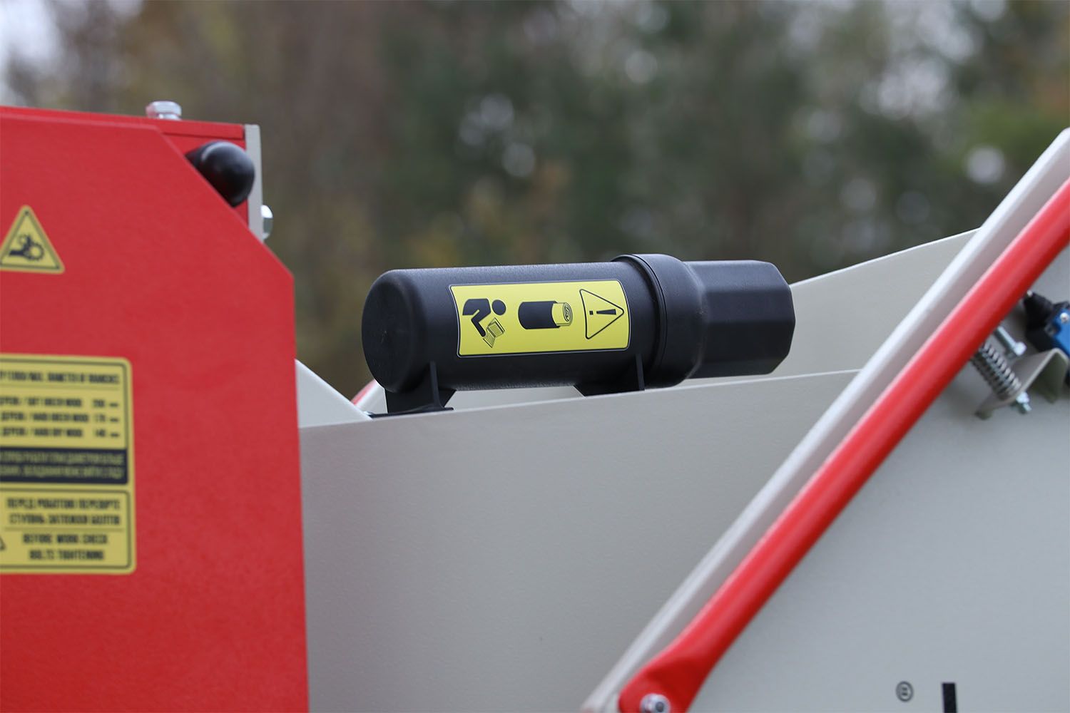 Подрібнювач гілок Arpal на шматки дров до трактора (АМ-200ТР-К) - фото 18 Подрібнювач гілок Arpal на шматки дров до трактора (АМ-200ТР-К) - фото 18