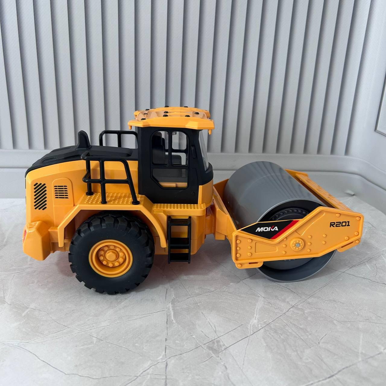 Іграшка дитяча Moka 2136 Каток на радіокеруванні акумуляторний (2590263622) - фото 5 Іграшка дитяча Moka 2136 Каток на радіокеруванні акумуляторний (2590263622) - фото 5