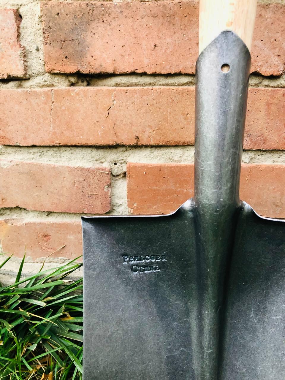 Лопата Американка з рейкової сталі з черенком та пластиковим тримачем - фото 7 Лопата Американка з рейкової сталі з черенком та пластиковим тримачем - фото 7