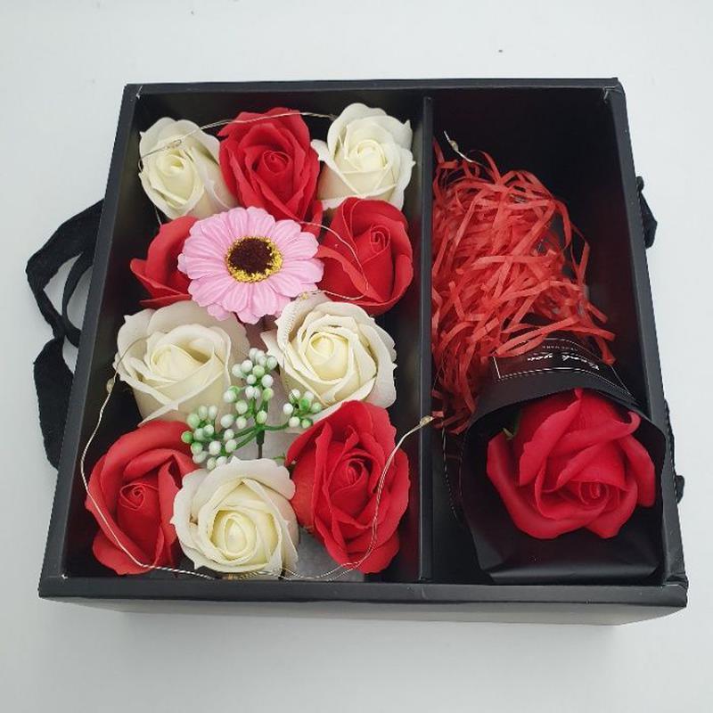 Подарочный набор мыла Forever XY19-80 букет из роз в подарочной коробке Forever XY19-80