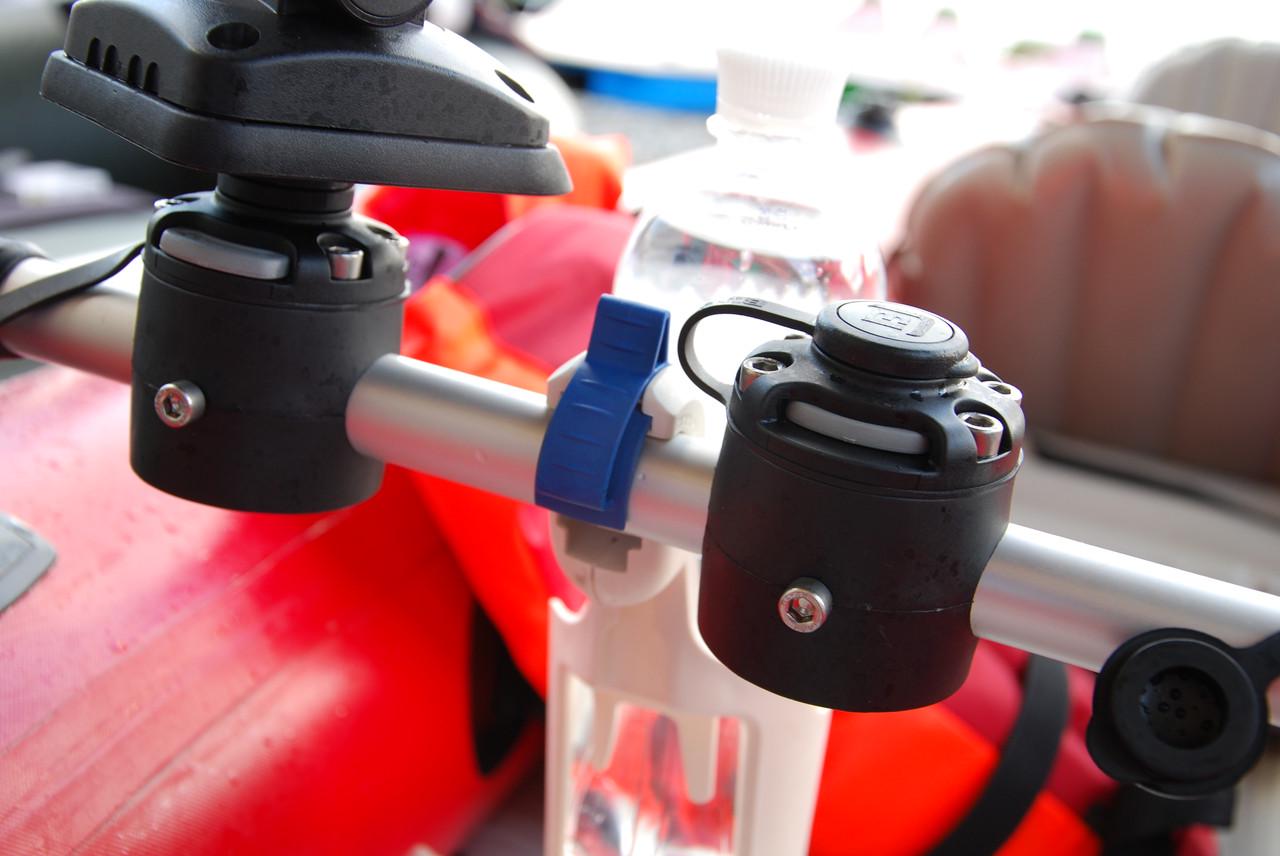 Монтажная система Borika FASTen FMr232 для крепления аксессуаров на трубах и перилах d 30/32 мм Черно-серый (01.01.011.02.01) - фото 8 Монтажная система Borika FASTen FMr232 для крепления аксессуаров на трубах и перилах d 30/32 мм Черно-серый (01.01.011.02.01) - фото 8