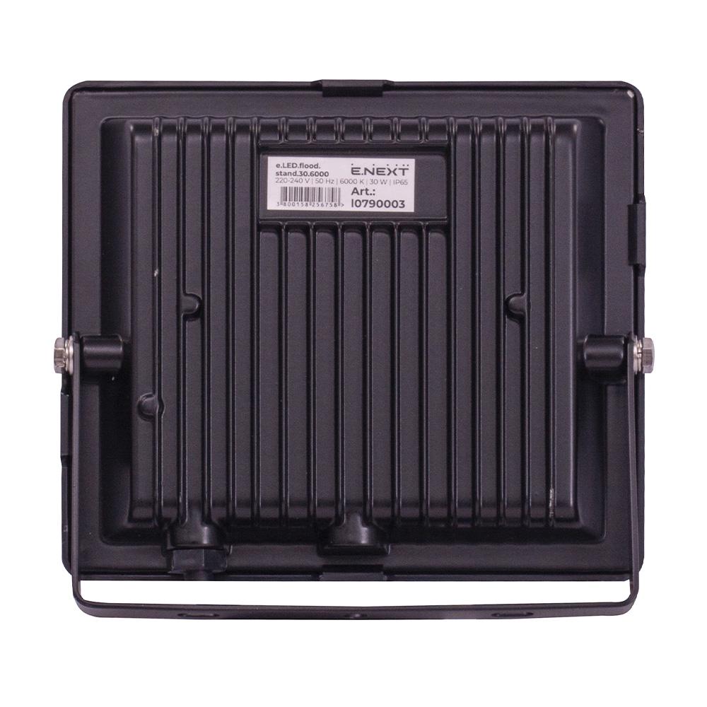 Прожектор LED E.NEXT e.LED.flood.stand.30.6000 30W 220V 2400lm 6000K IP65 140x28x121 мм (l0790003) - фото 3 Прожектор LED E.NEXT e.LED.flood.stand.30.6000 30W 220V 2400lm 6000K IP65 140x28x121 мм (l0790003) - фото 3