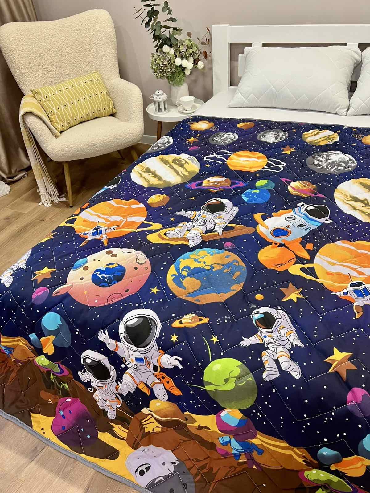 Одеяло-покрывало детское Космонавтик полуторное 150x210 см (29879541) Одеяло-покрывало детское Космонавтик полуторное 150x210 см (29879541)