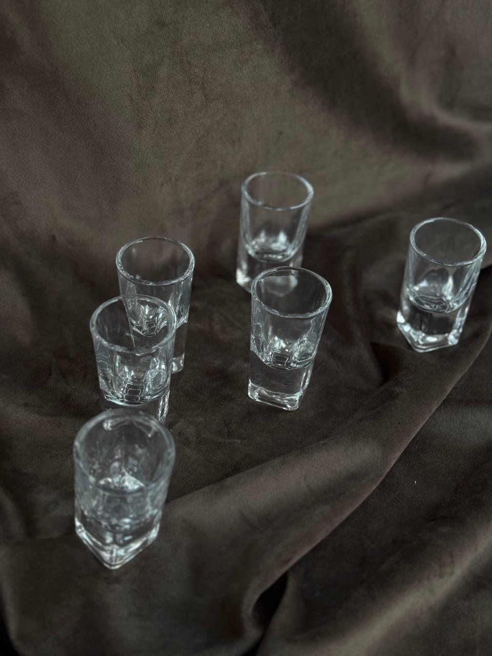 Набор стопок YIWU из толстого стекла 30 мл 6 шт. Прозрачный (HP-19-137) - фото 2 Набор стопок YIWU из толстого стекла 30 мл 6 шт. Прозрачный (HP-19-137) - фото 2