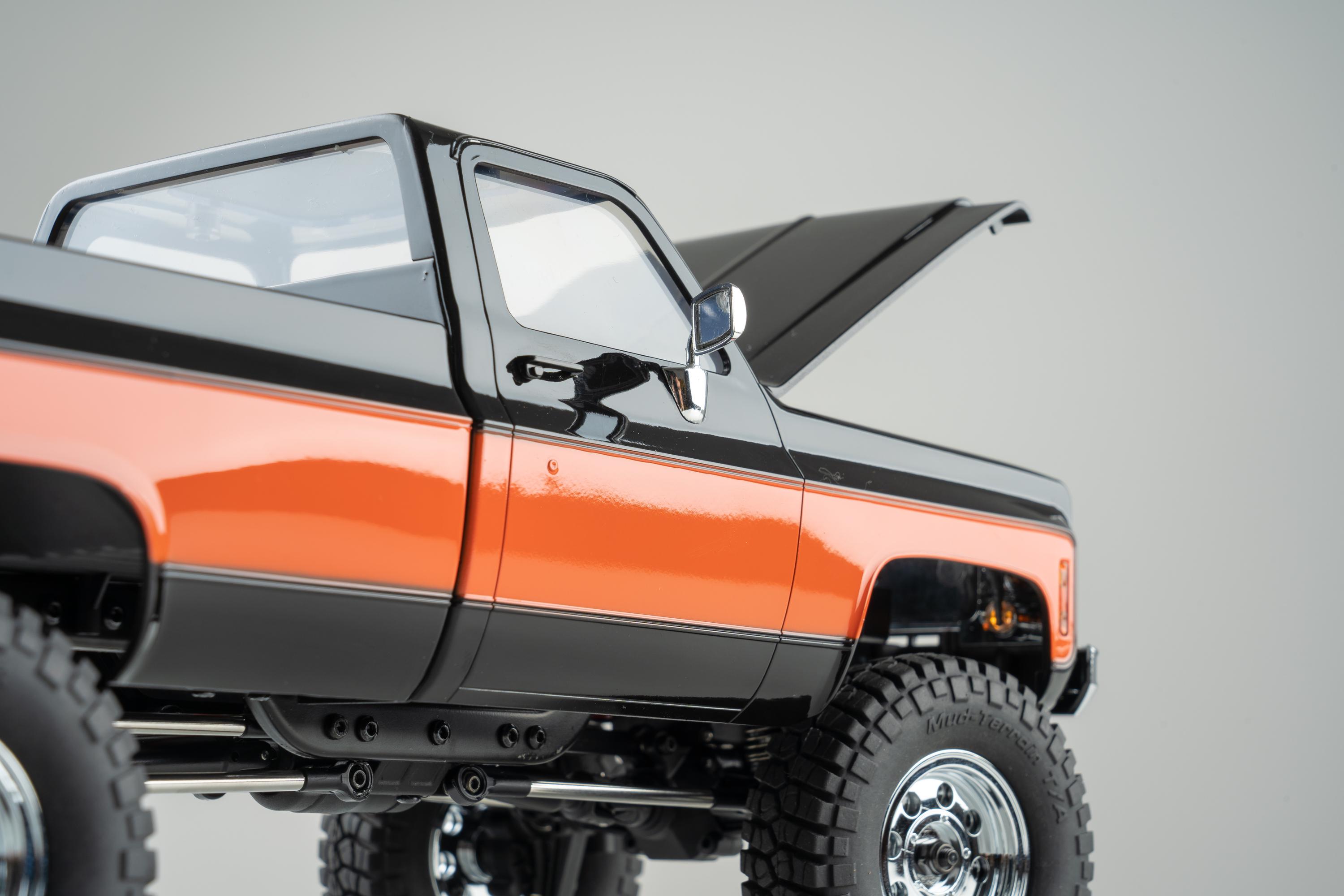 Машинка на радиоуправлении FMS 1:18 Chevrolet K10 RTR Черный - фото 32 Машинка на радиоуправлении FMS 1:18 Chevrolet K10 RTR Черный - фото 32