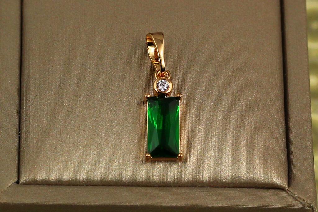 Кулон Xuping Jewelry прямоугольный зеленый фианит 1,3 см Золотистый (2177143181)