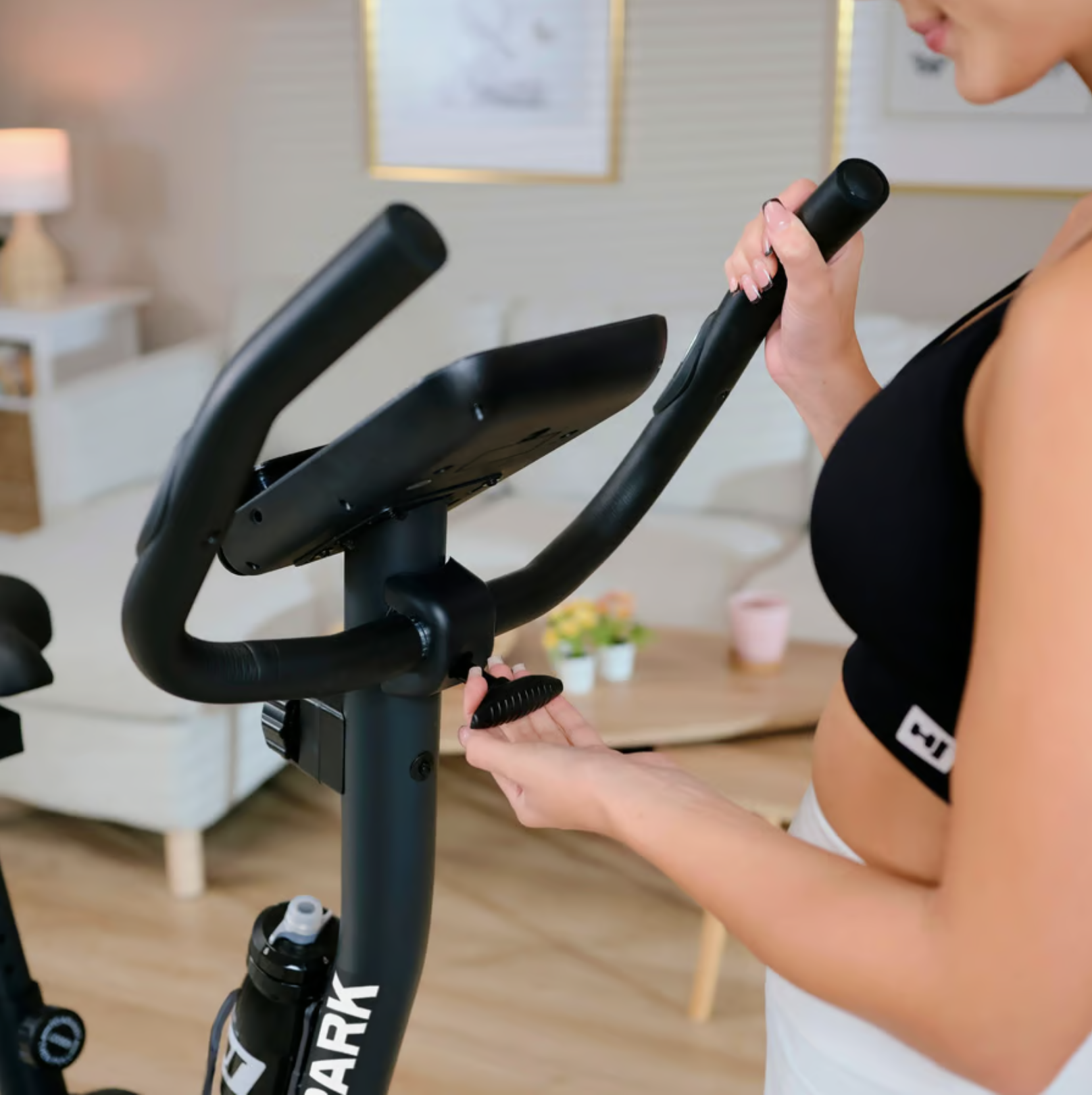 Велотренажер Hop-Sport HS-2080 Spark Чорно-червоний (2025) - фото 5 Велотренажер Hop-Sport HS-2080 Spark Чорно-червоний (2025) - фото 5