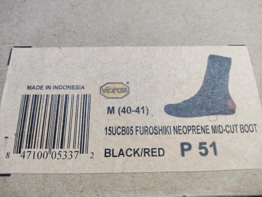 Ботинки Furoshiki Vibram средней высоты р. 40-41 Черно-красный (08100) - фото 2 Ботинки Furoshiki Vibram средней высоты р. 40-41 Черно-красный (08100) - фото 2