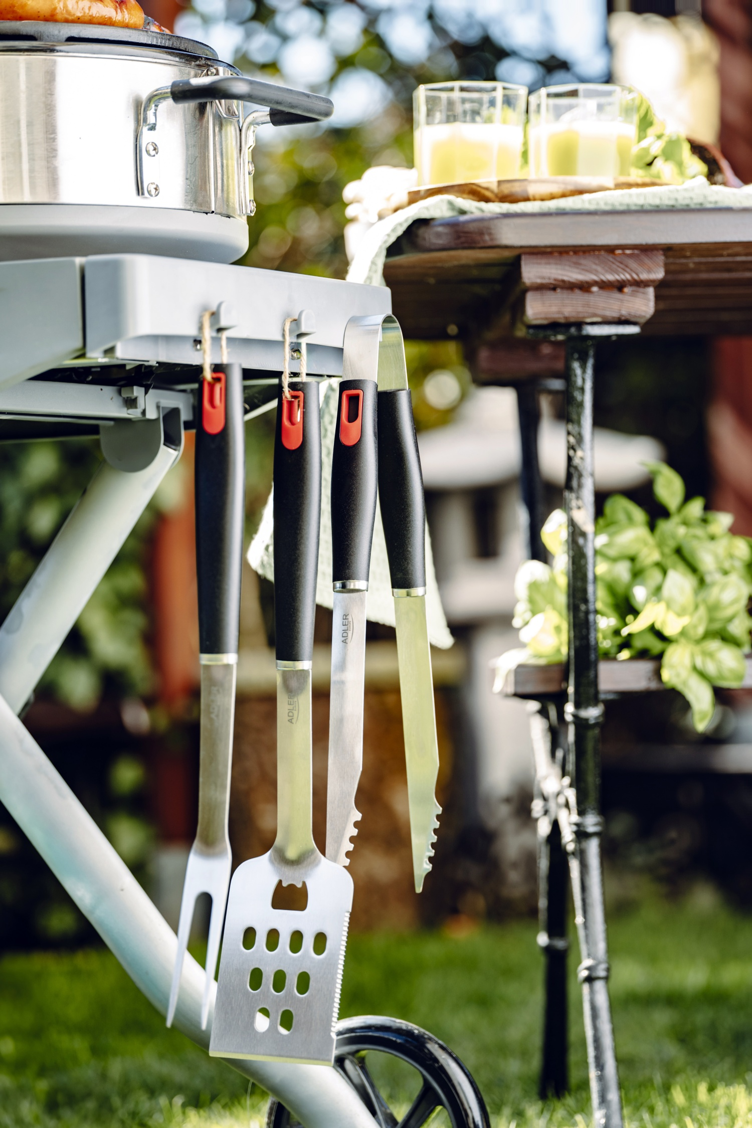 Набір приборів для гриля барбекю Adler AD 6727 нержавіюча сталь у футлярі (03977) - фото 11 Набір приборів для гриля барбекю Adler AD 6727 нержавіюча сталь у футлярі (03977) - фото 11