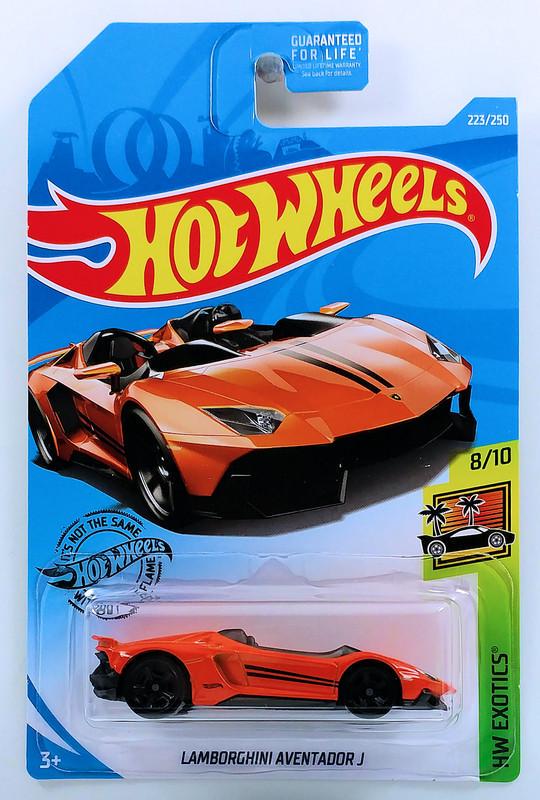 Игрушечная машинка Hot Wheels Lamborghini Aventador J 2019 Exotics №223 (FYD74)