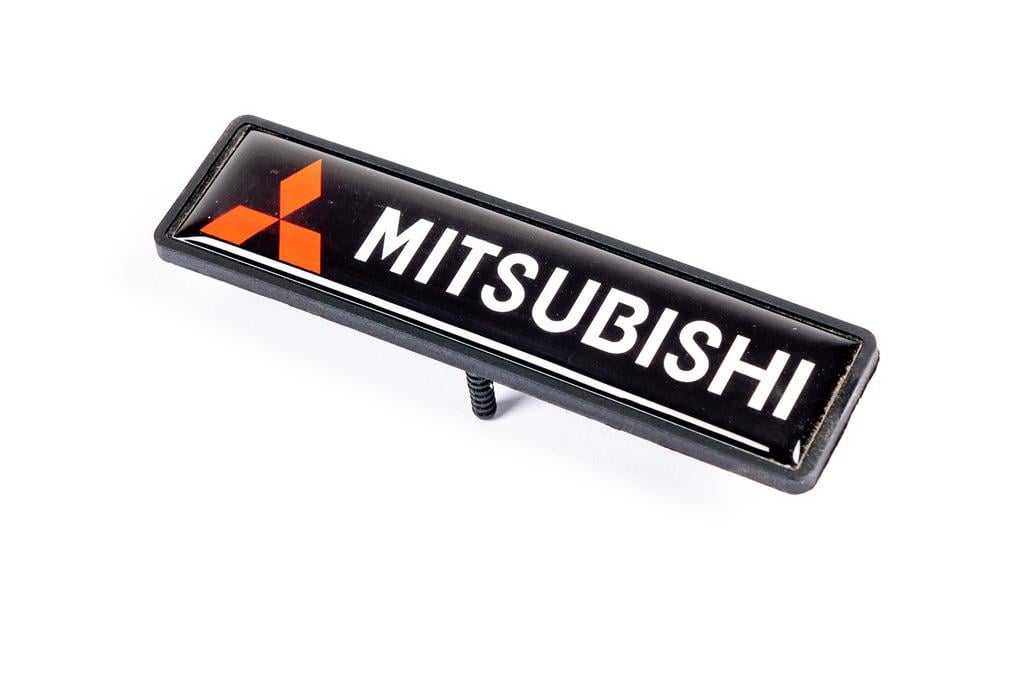 Шильдик для тюнинга ковриков Mitsubishi 1 шт. (85950) - фото 1