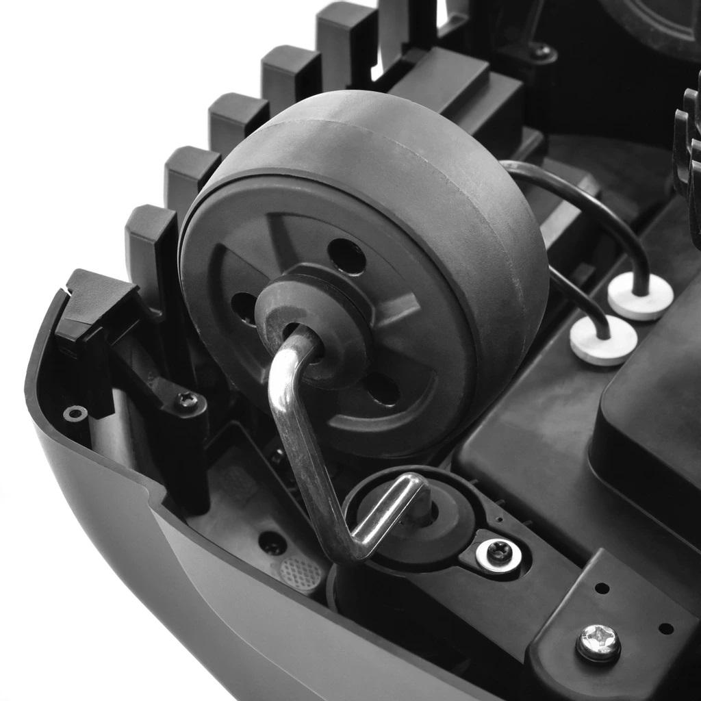 Газонокосилка робот HECHT 5608 нож 18 см 20В 800 м2 - фото 4 Газонокосилка робот HECHT 5608 нож 18 см 20В 800 м2 - фото 4