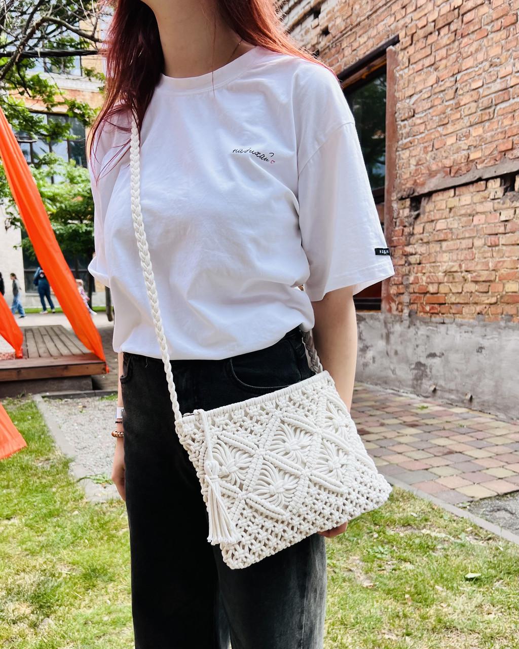 Сумка женская макраме через плечо ручная работа, кроссбоди, с бахромой Белый 20x26 см (0378) Сумка женская макраме через плечо ручная работа, кроссбоди, с бахромой Белый 20x26 см (0378)