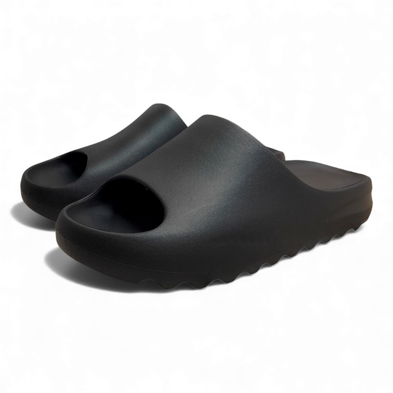 Шлепанцы женские Luck Line р. 36 22,5 см Черный (2835014113) - фото 1 Шлепанцы женские Luck Line р. 36 22,5 см Черный (2835014113) - фото 1