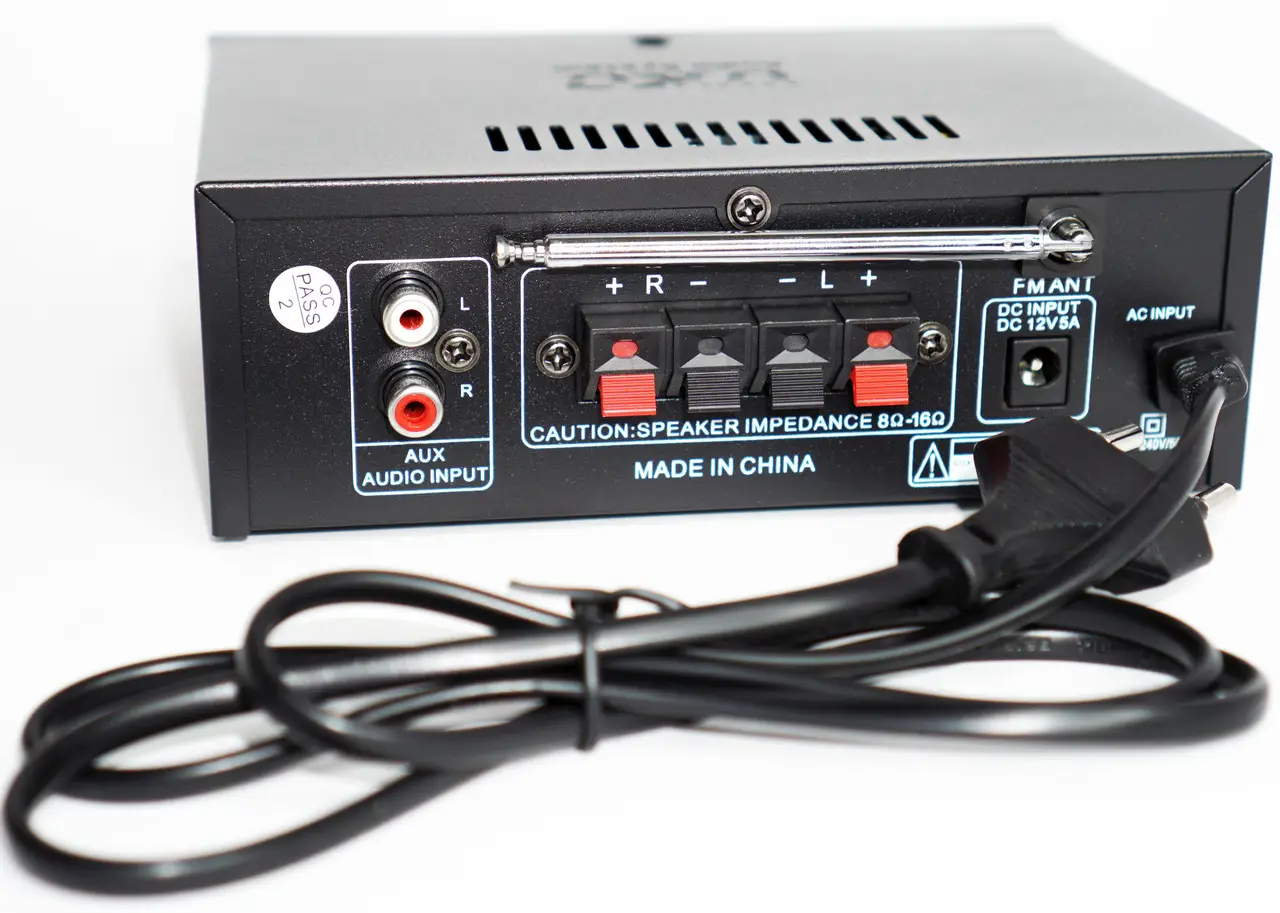 Підсилювач звуку з караоке UKC A5 з Bluetooth/USB/FM/SD 2 каналу Black (10262) - фото 2 Підсилювач звуку з караоке UKC A5 з Bluetooth/USB/FM/SD 2 каналу Black (10262) - фото 2