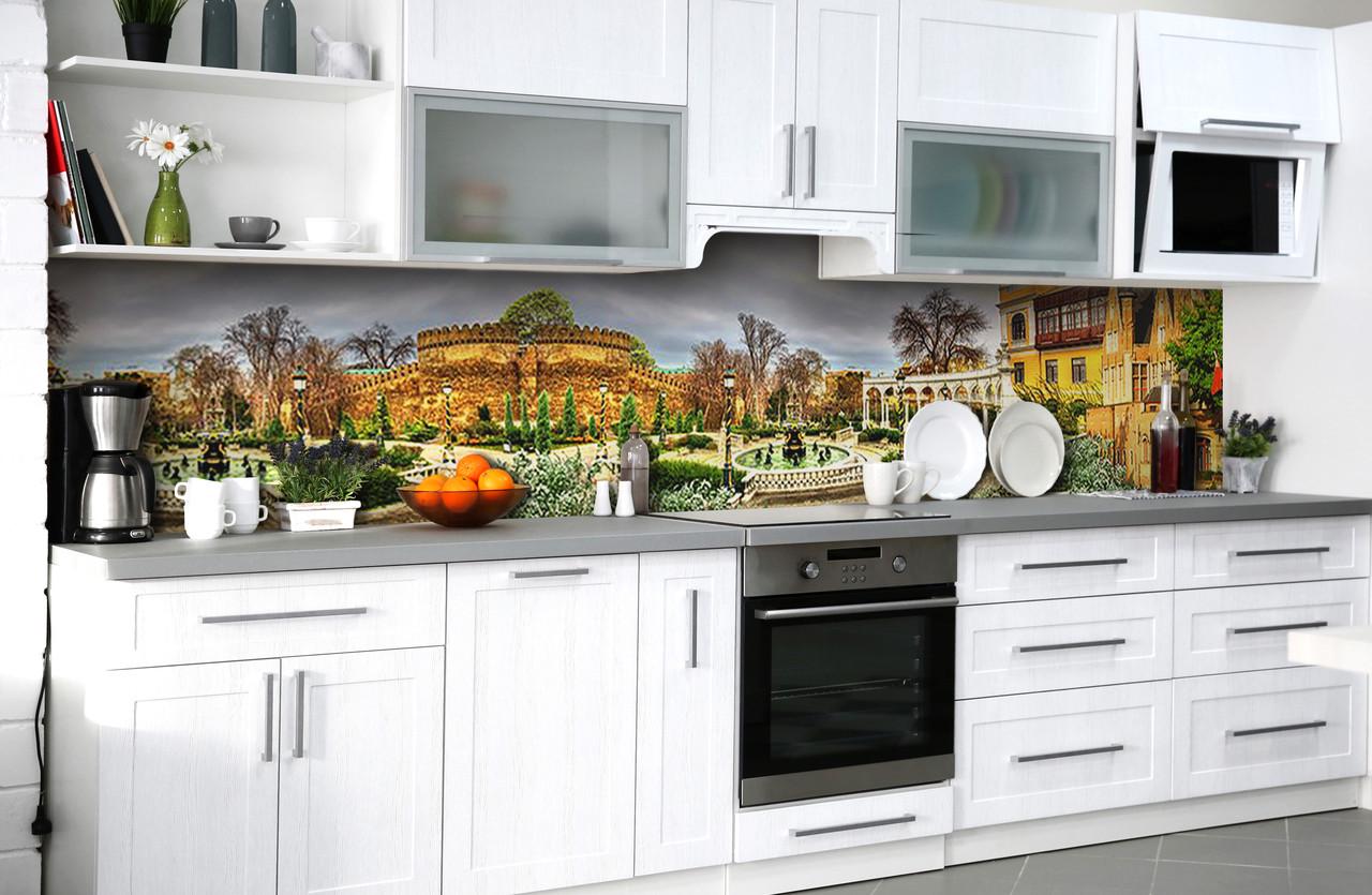 Кухонный фартук Особняк дома из самоклеющейся виниловой пленки 65х250 см Бежевый