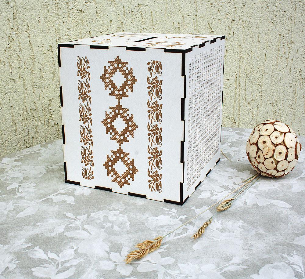 Копилка 366 дней вышиванка светлая 19x19x19 см Гранд Презент 31