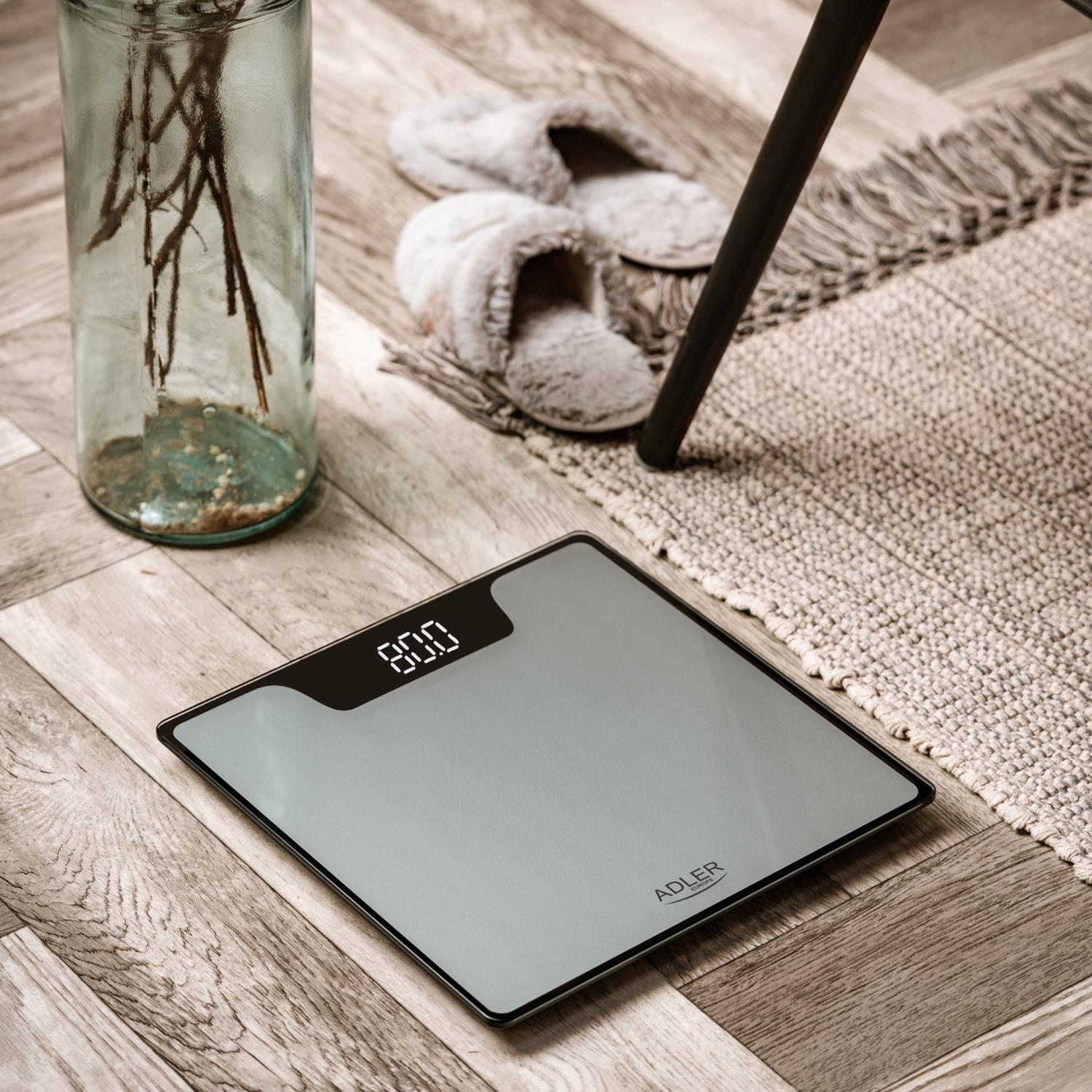 Ваги підлогові електронні Adler AD 8174 до 180 кг 2хАААА автовимкнення Silver (AD8174S) - фото 5 Ваги підлогові електронні Adler AD 8174 до 180 кг 2хАААА автовимкнення Silver (AD8174S) - фото 5