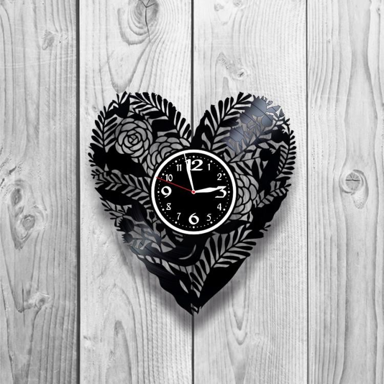 Часы настенные Сердце 0160 из виниловой пластинки