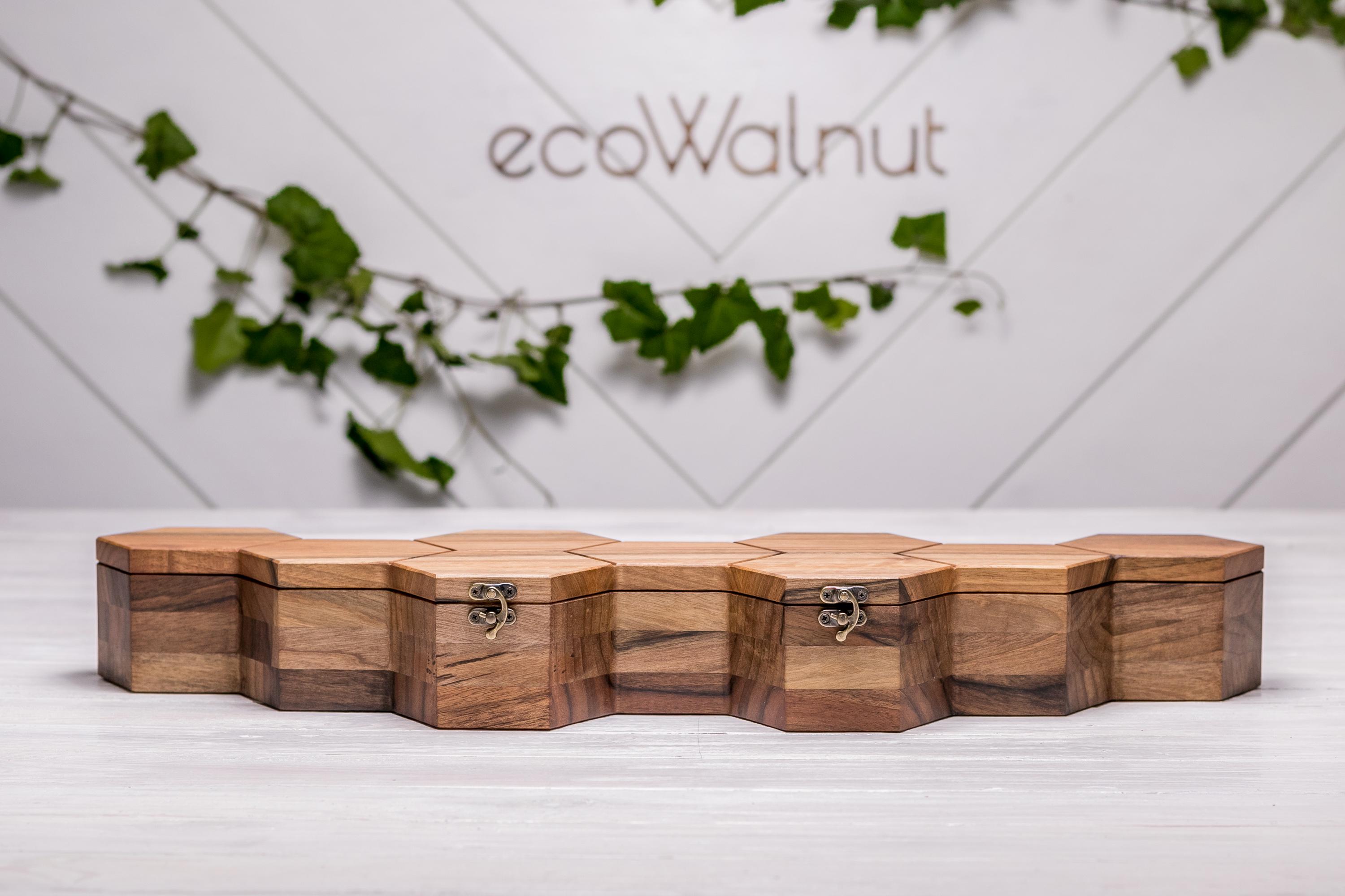 Шкатулка-органайзер EcoWalnut для часов с индивидуальным гравированием (EB-16.9.2) - фото 8