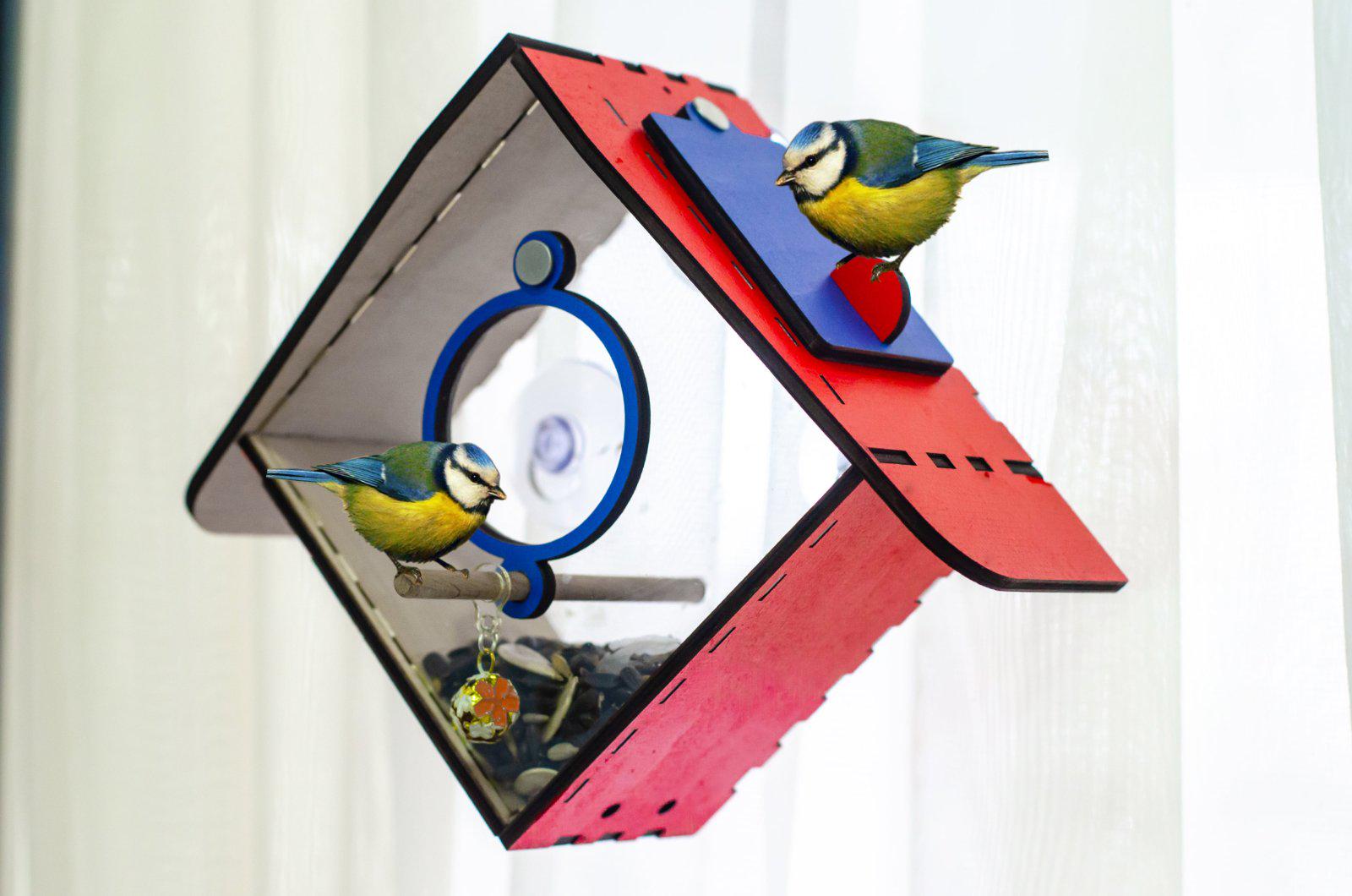 Кормушка на окно на присосках Колокольчик Красный (0002162) Кормушка на окно на присосках Колокольчик Красный (0002162)