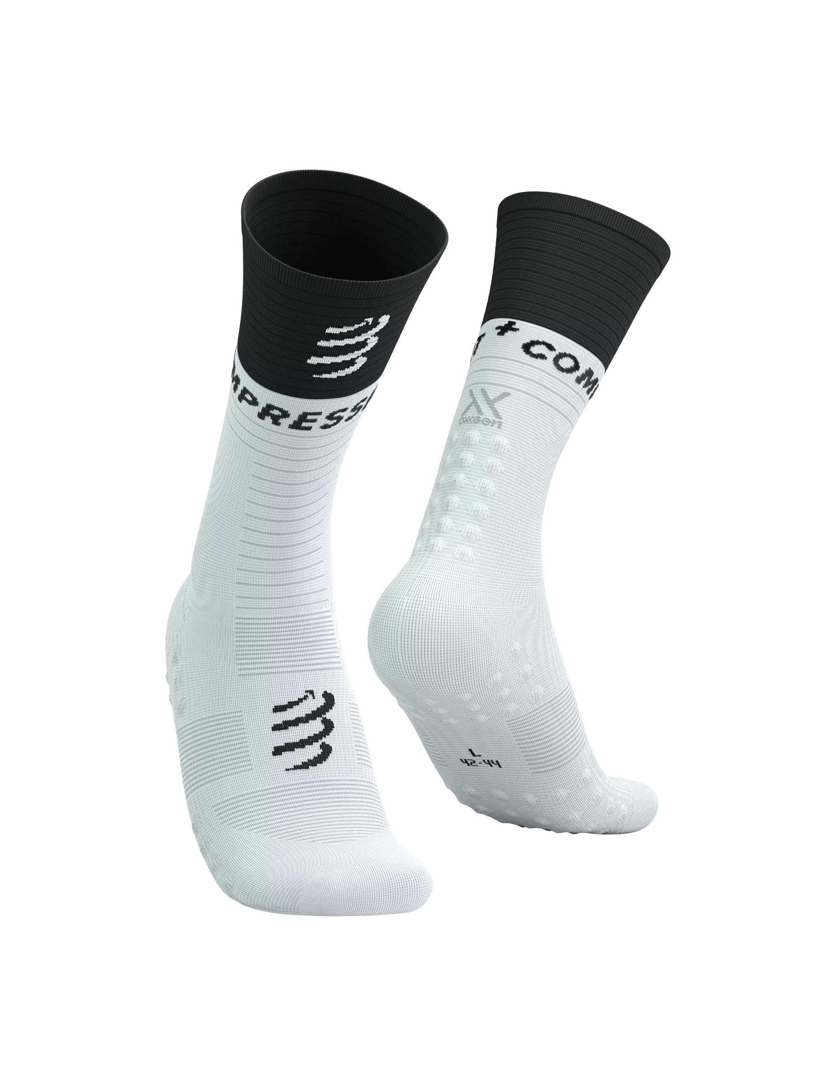 Шкарпетки Compressport Mid Compression Socks V2.0 T4 White/Black (7864fbbd)