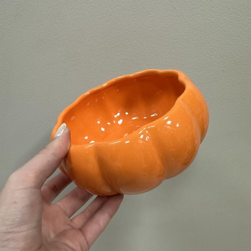 Салатник порцелянова Limited Edition PUMPKIN PX002-K606 850 мл 6,5 см d15 см Помаранчевий (2815966028) - фото 2 Салатник порцелянова Limited Edition PUMPKIN PX002-K606 850 мл 6,5 см d15 см Помаранчевий (2815966028) - фото 2