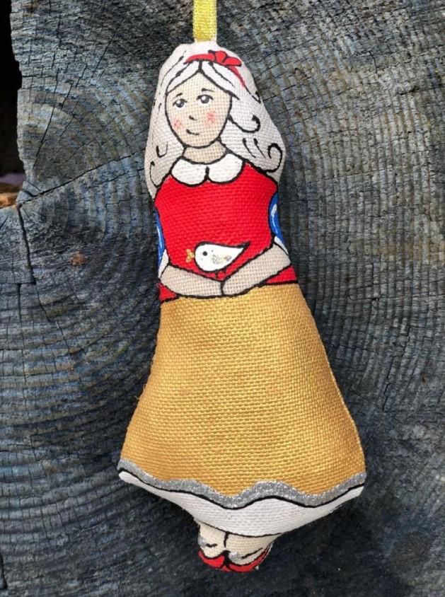 Сувенир Белоснежка текстильный с ароматом ванили ручной работы (2009037011)