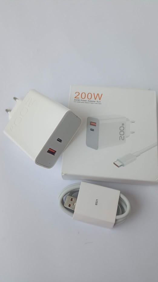 Адаптер USB з кабелем USB-C 200W заряджання для всіх пристроїв (9921) Адаптер USB з кабелем USB-C 200W заряджання для всіх пристроїв (9921)