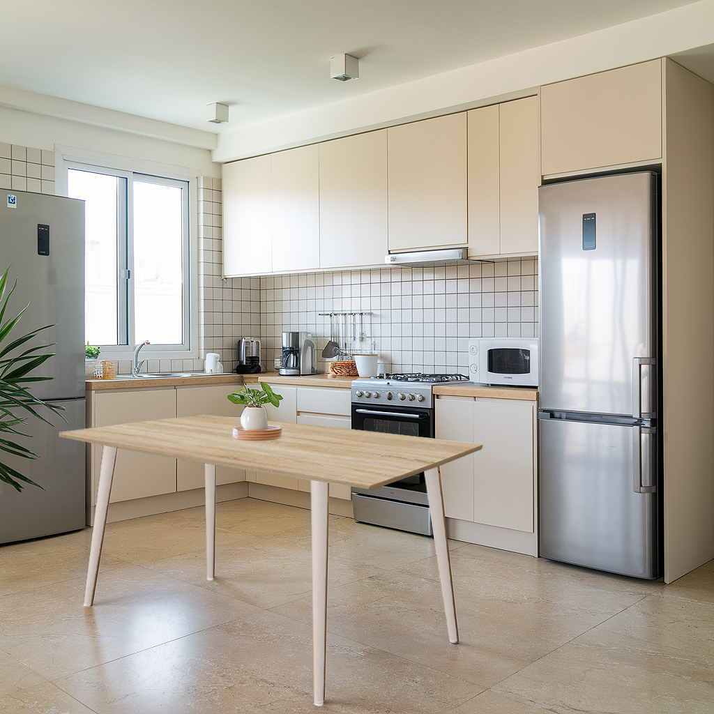 Стол обеденный Tobi Sho lOYS для столовой/кухни/гостевой 900х675х750 мм Дуб Сонома/Белый