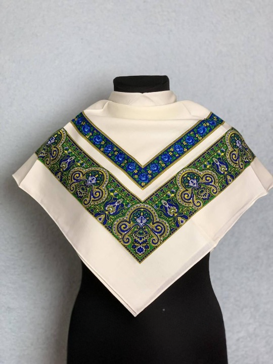 Платок шерстяной Украинская роспись Белый (29439594)