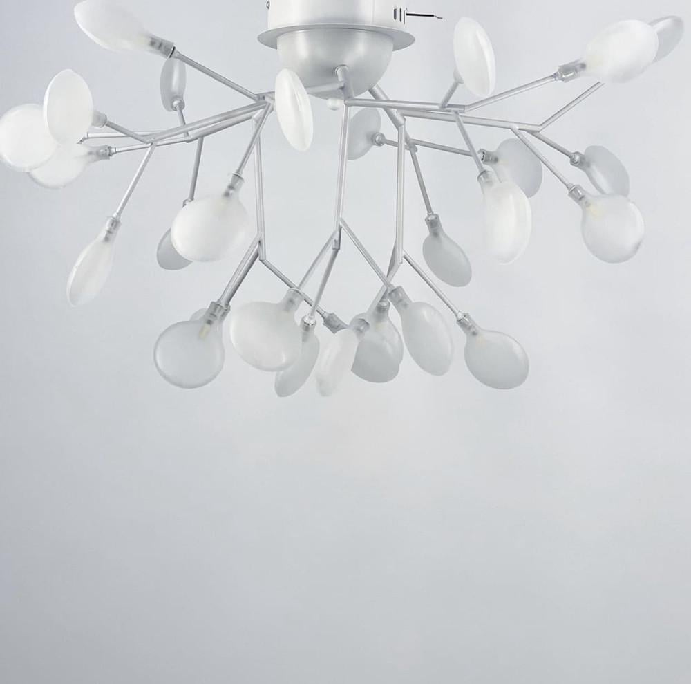 Люстра стильная с веточками на 45 белых лепестков Белый (H 686/45 C WT)