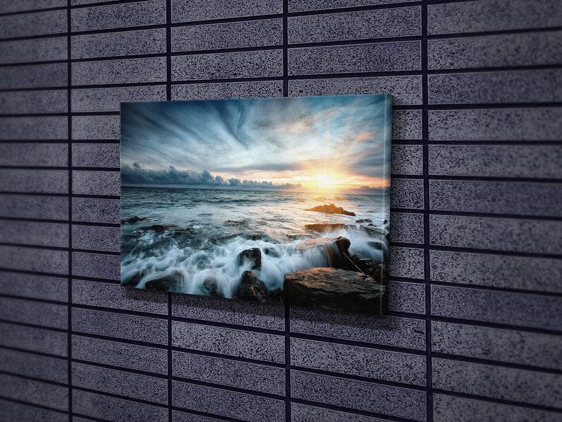 Картина для интерьера Солнце над водопадом 80x54 см (577